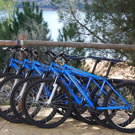 Camping Valdearenas Iznajar Bagian luar foto