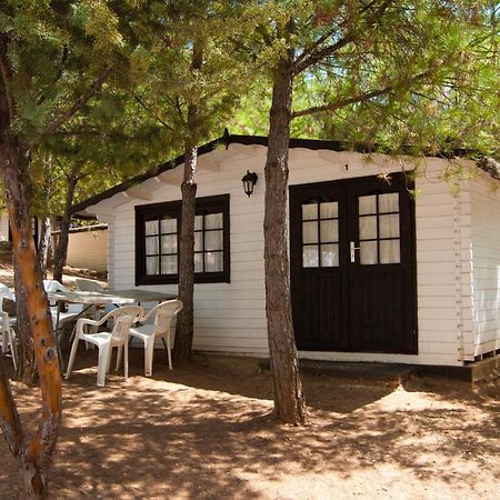 Camping Valdearenas Iznajar Bagian luar foto