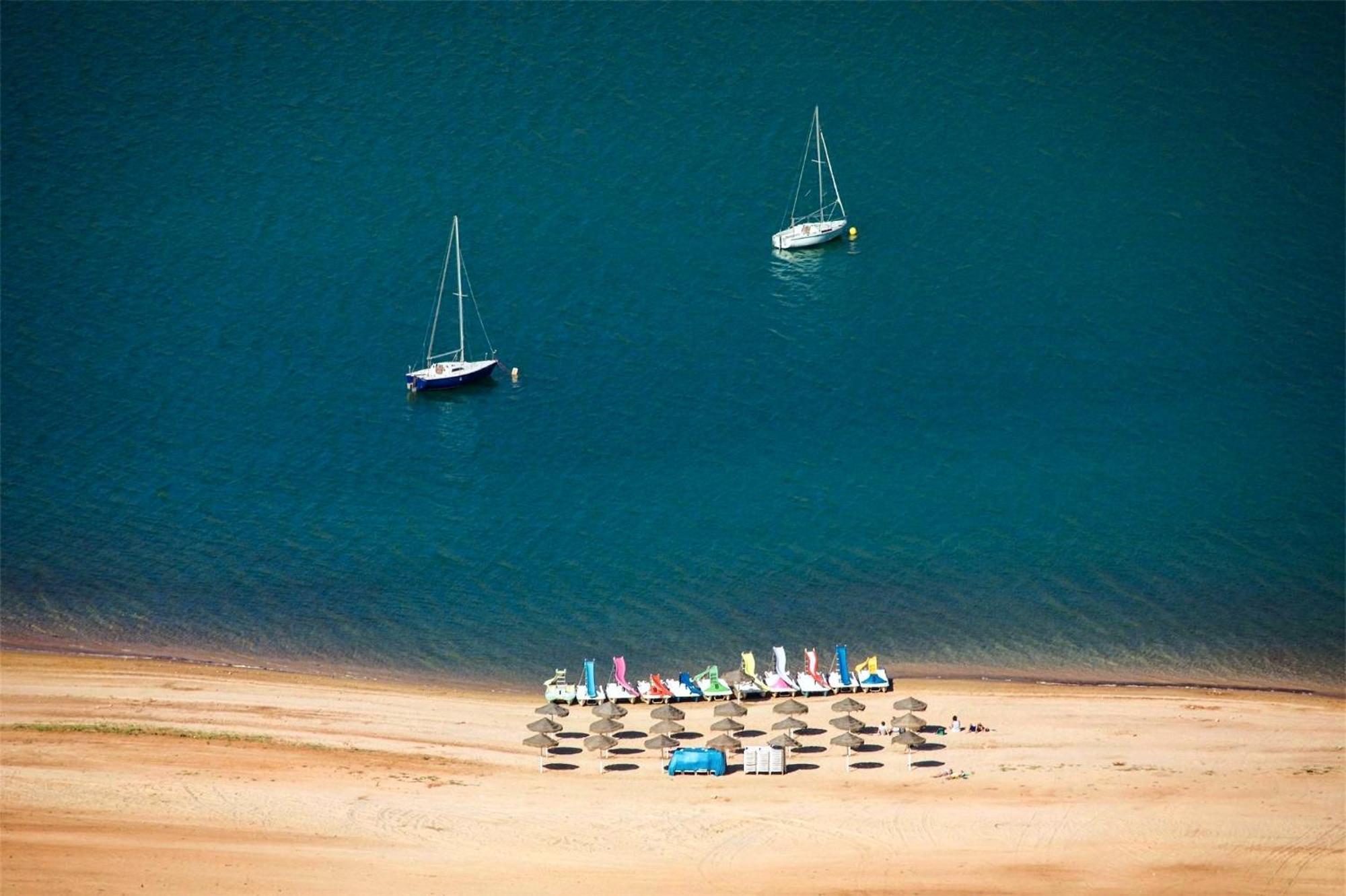 Camping Valdearenas Iznajar Bagian luar foto