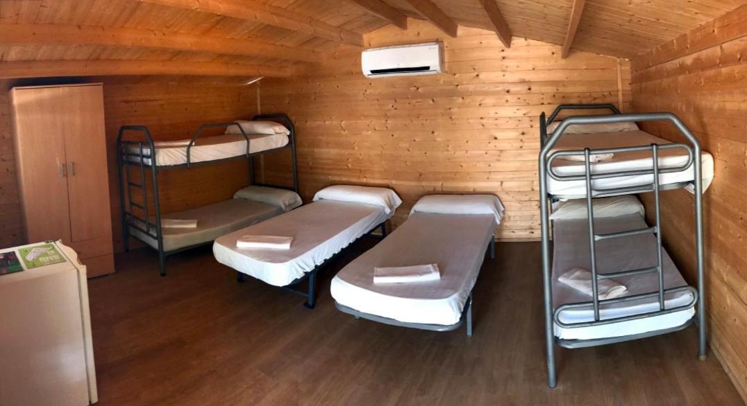 Camping Valdearenas Iznajar Bagian luar foto